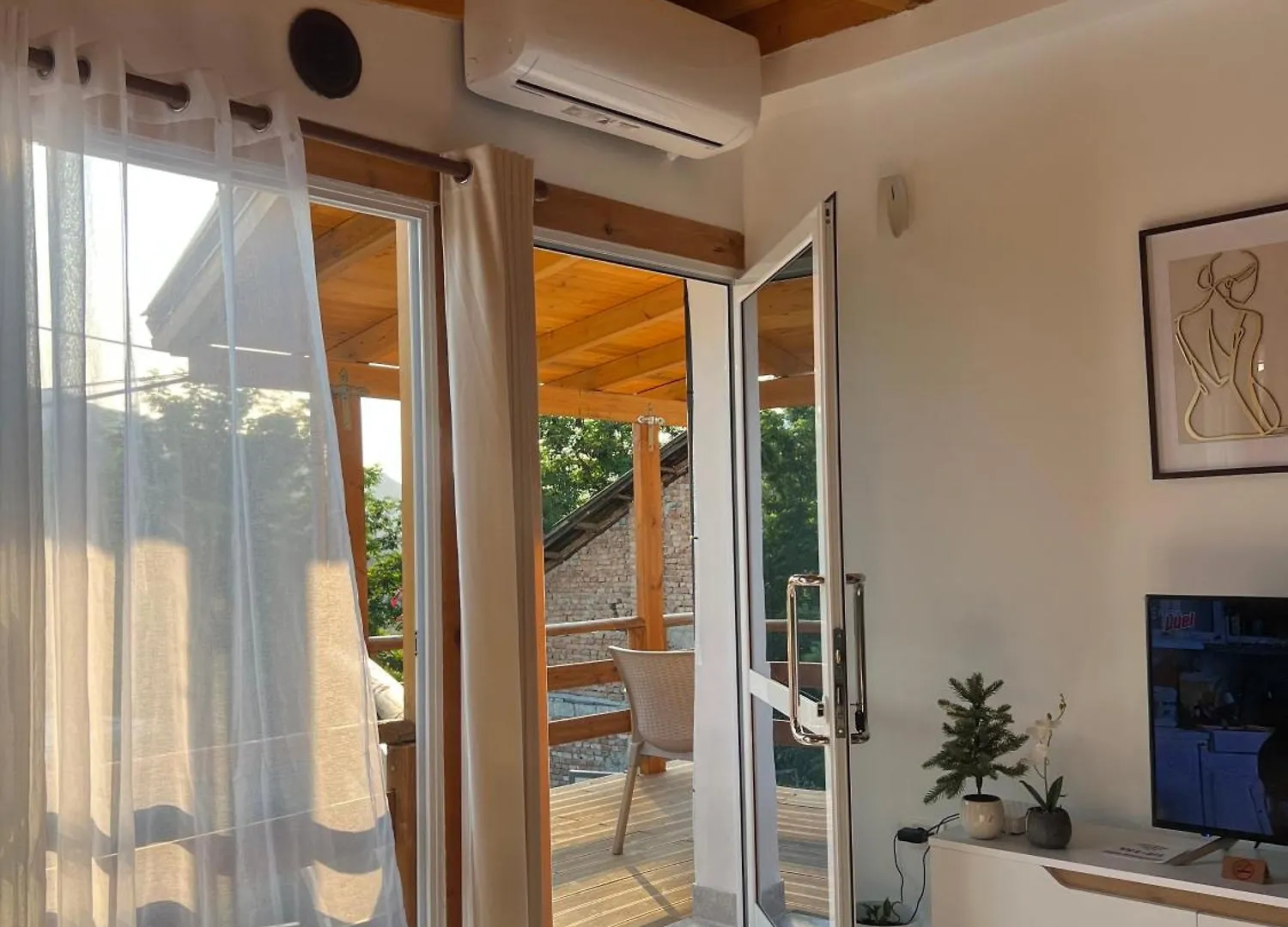 Canyon'S House Zhaban