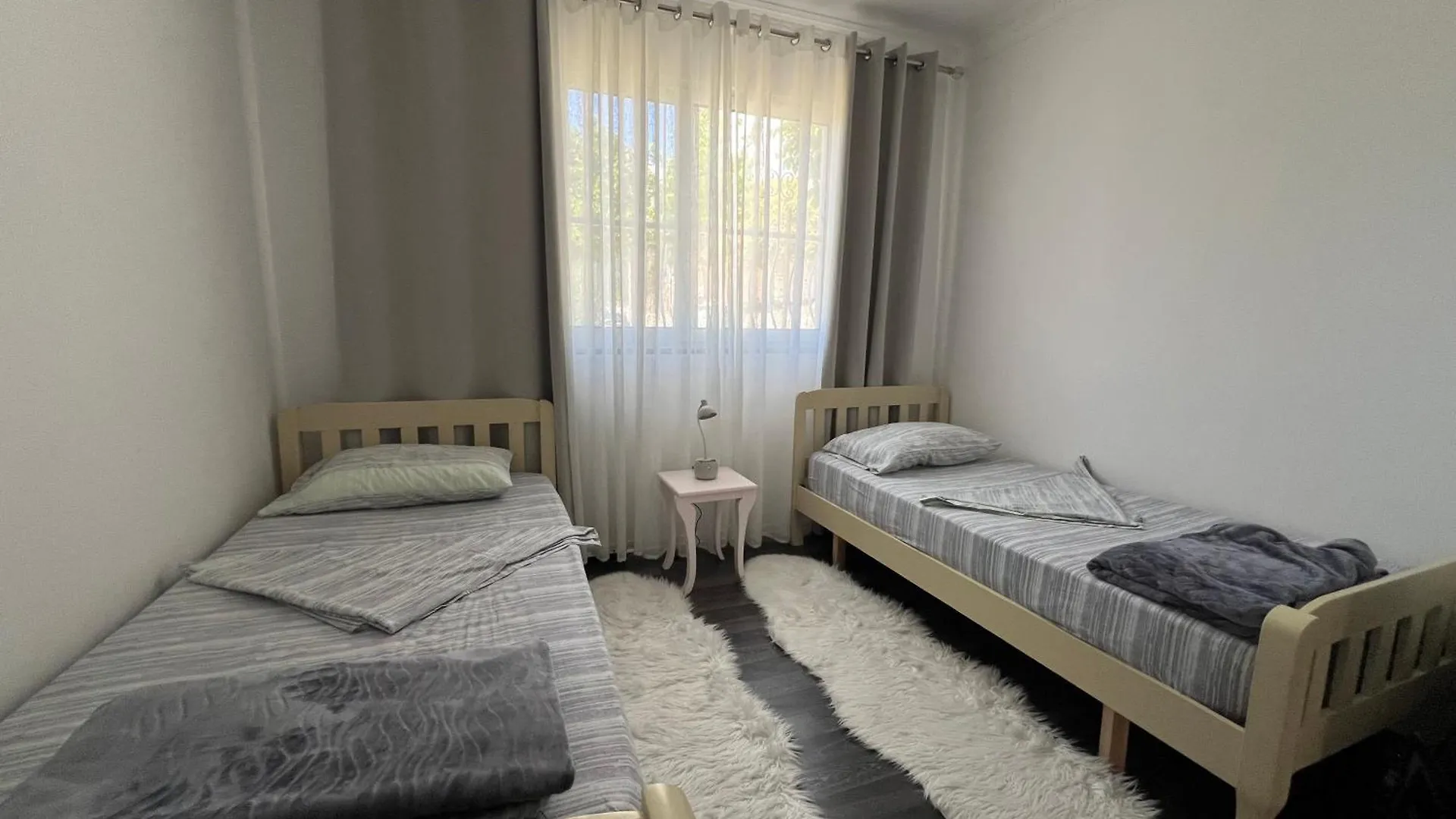 Daire Canyon'S House Zhaban